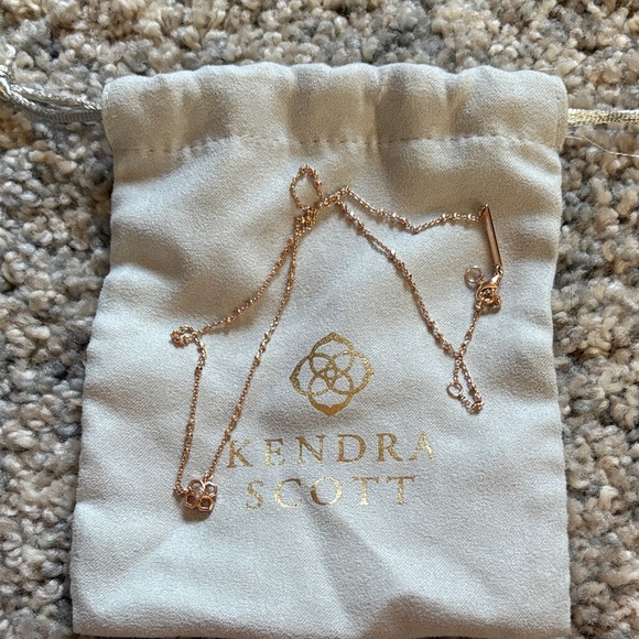 Kendra Scott Jewelry - Kendra Scott Rose Gold Necklace